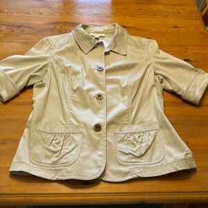 Coldwater Creek short-sleeved khaki jacket.